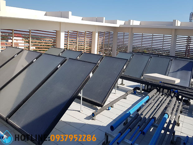 Hệ Thống Nước Nóng Năng Lượng Mặt Trời Công Nghiệp Dạng Tấm Panel