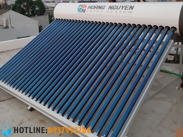 Máy Nước Nóng Năng Lượng Mặt Trời Ống Thủy Tinh Hoàng Nguyên 300L